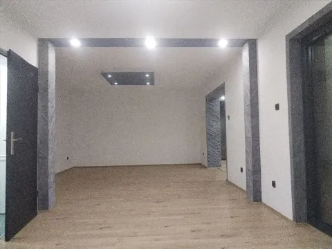 Rent, office space, 55m², Sremčica, Beograd - image 8