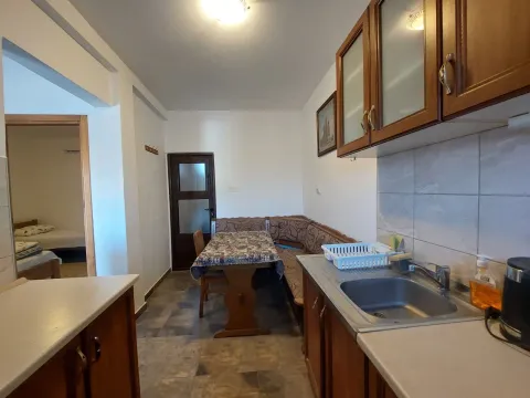 Rent, one bedroom apartment, 50m², Radanovići, Kotor - image 2