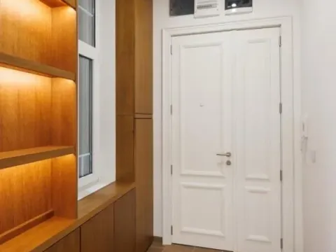 Izdavanje, četvorosoban stan, 121m², Stari Grad, Beograd - image 12