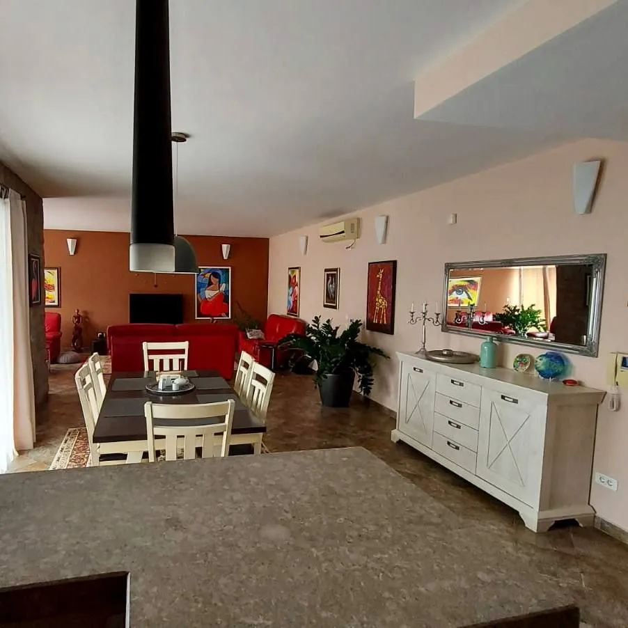 Sale, house, 495m², Bečići, Budva