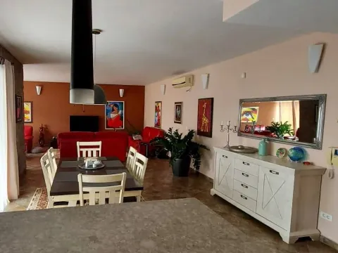 Sale, house, 495m², Bečići, Budva - image 4