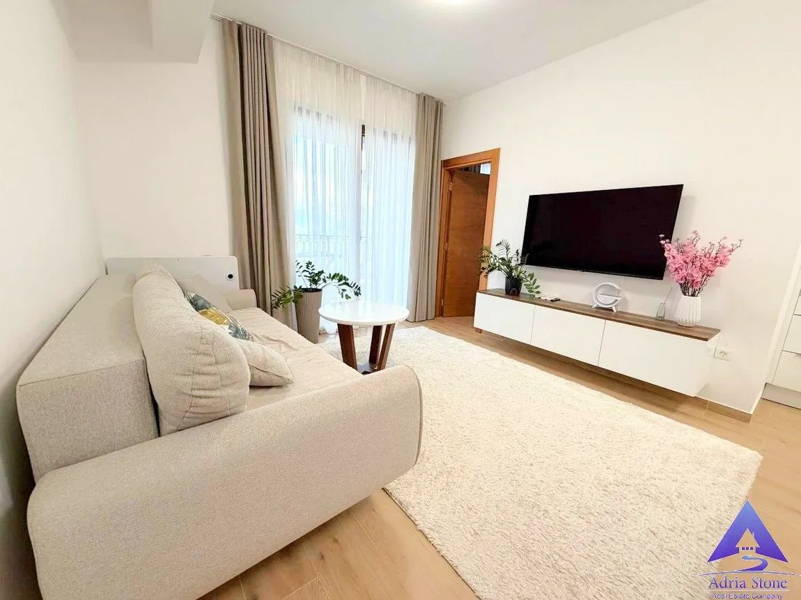 Sale, two bedroom apartment, 54m², Komoševina, Budva