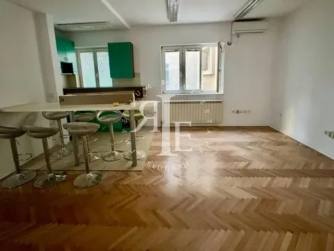 Izdavanje, stan, 147m², Stari Grad, Beograd - image 3