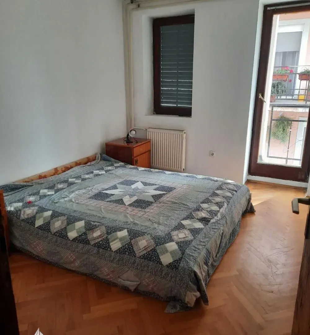 Prodaja, kuća, 246m², Zemun Sve Podlokacije, Beograd