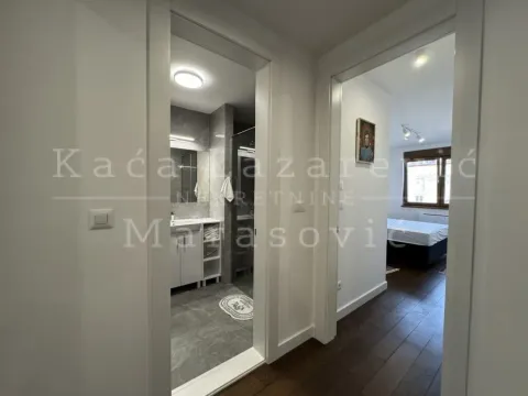Rent, four bedroom apartment, 132m², Kalenić Pijaca, Vračar Sve Podlokacije - image 18