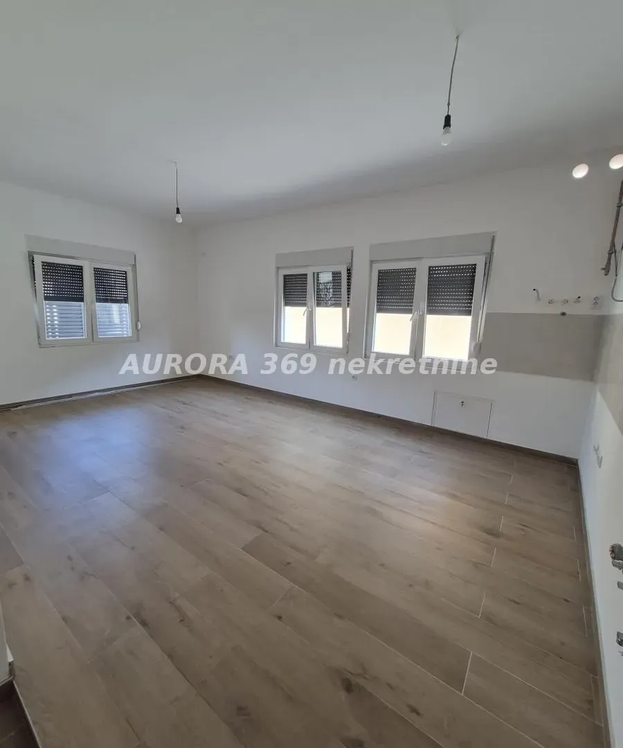 Sale, two bedroom apartment, 48m², Ruma, Srbija