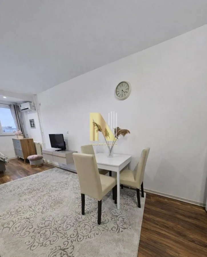 Rent, studio apartment, 29m², Bulevar Oslobodjenja, Novi Sad Sve Podlokacije