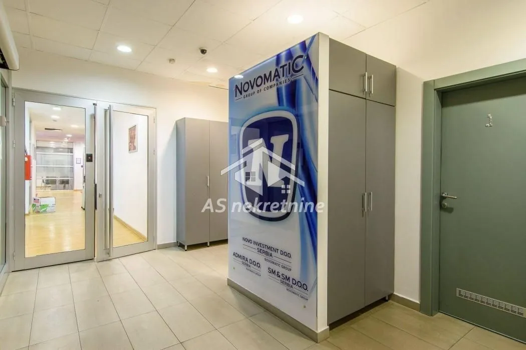 Rent, office space, 335m², Bezanijska Kosa 1, Bežanijska Kosa Sve Podlokacije