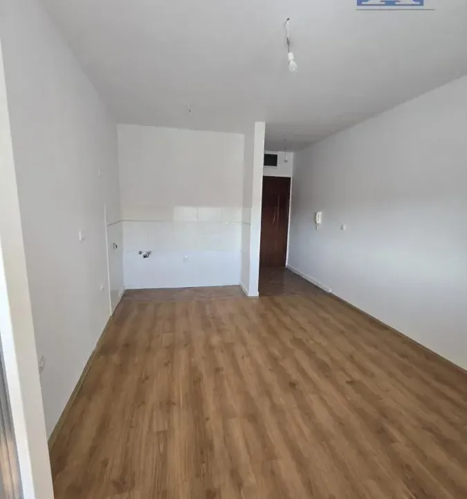 Rent, four bedroom apartment, 78m², Centar, Novi Sad