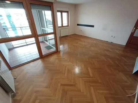 Rent, office space, 80m², Preko Morače, Podgorica - image 13