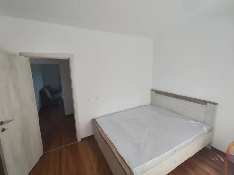 Rent, one bedroom apartment, 38m², Tivat, Crna Gora - image 4