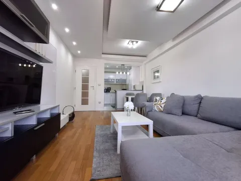 Sale, apartment, 51m², Stari Aerodrom, Podgorica - image 3