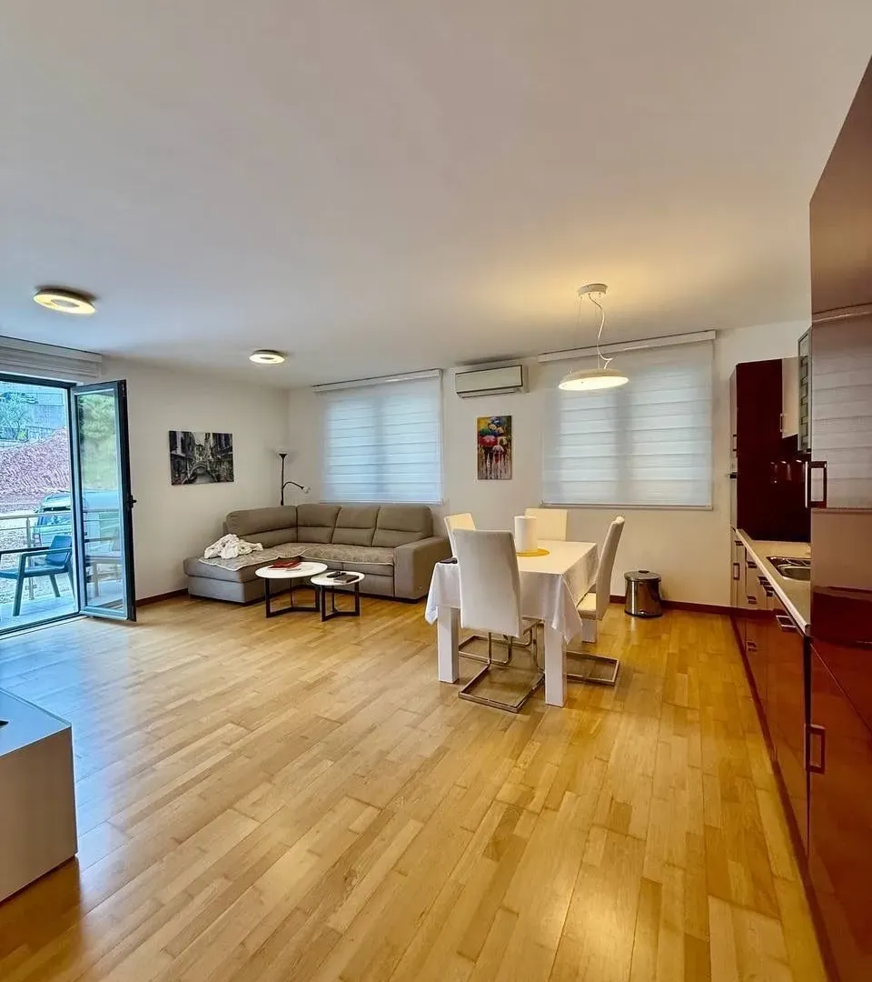 Sale, two bedroom apartment, 70m², Pržno, Budva