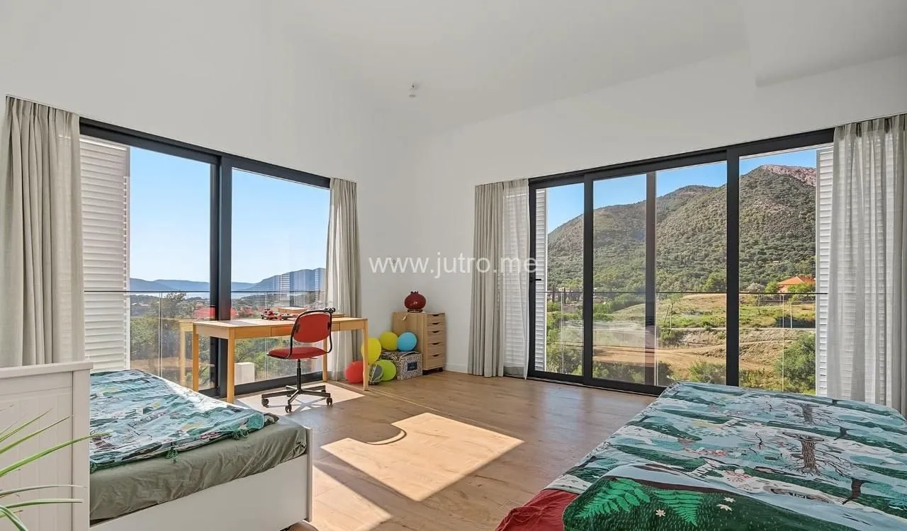 Sale, house, 220m², Kavač, Kotor