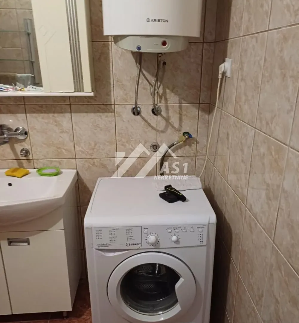 Izdavanje, jednosoban stan, 40m², Novi Sad Sve Podlokacije, Novi Sad