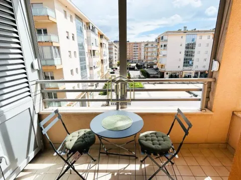 Izdavanje, jednosoban stan, 54m², City Kvart, Podgorica - image 11