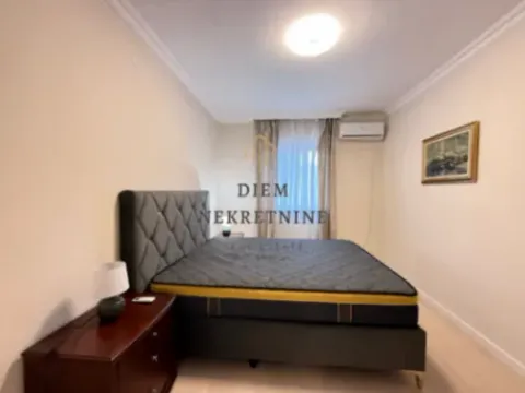 Izdavanje, trosoban stan, 95m², Preko Morače, Podgorica - image 2