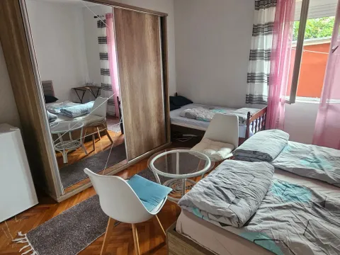 Rent, house, 200m², Dobrota, Kotor - image 9