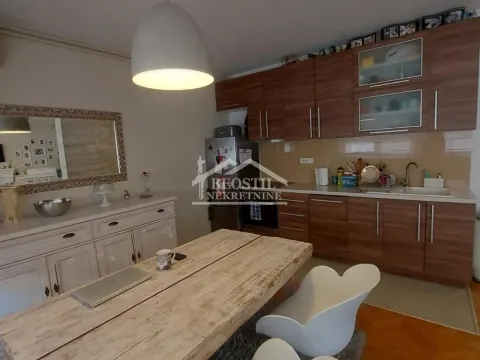 Sale, three bedroom apartment, 74m², Crveni Krst, Beograd - image 2