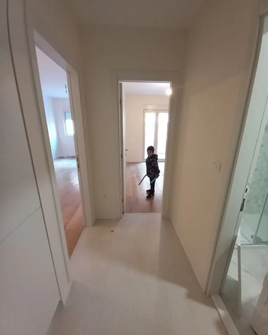 Izdavanje, jednosoban stan, 47m², Central Point, Podgorica