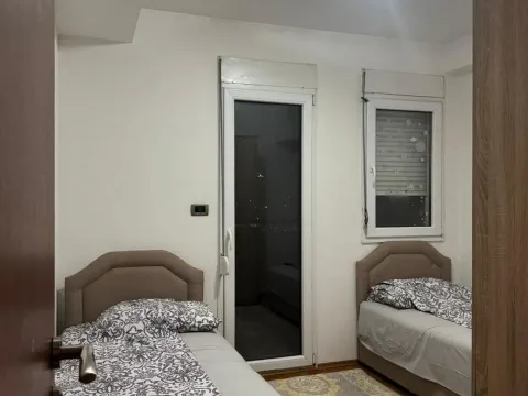 Rent, three bedroom apartment, 80m², City Kvart, Podgorica - image 3