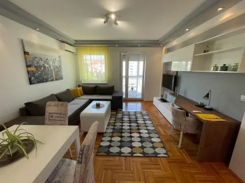 Izdavanje, dvosoban stan, 53m², Nova Detelinara, Novi Sad Sve Podlokacije - image 4