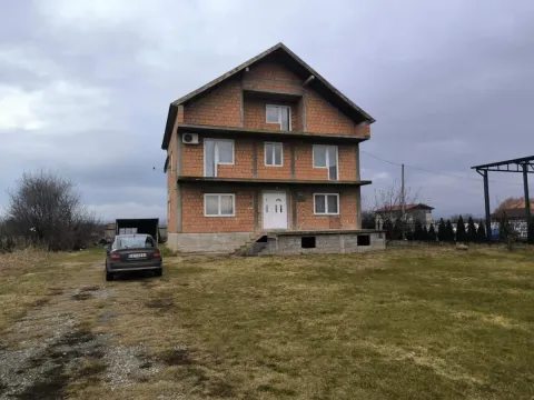 Prodaja, kuća, 194m², Ribare, Jagodina - image 2