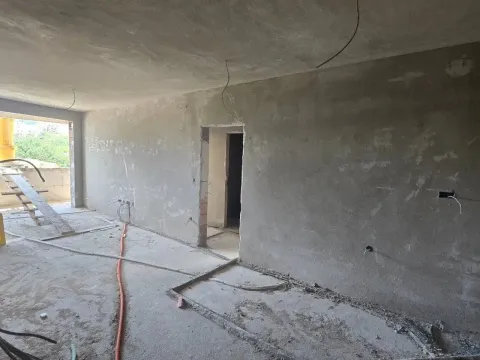 Sale, two bedroom apartment, 58m², Centar, Budva - image 2