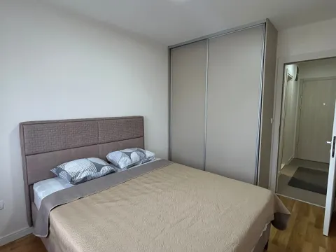 Rent, one bedroom apartment, 45m², Pobrežje, Podgorica - image 8