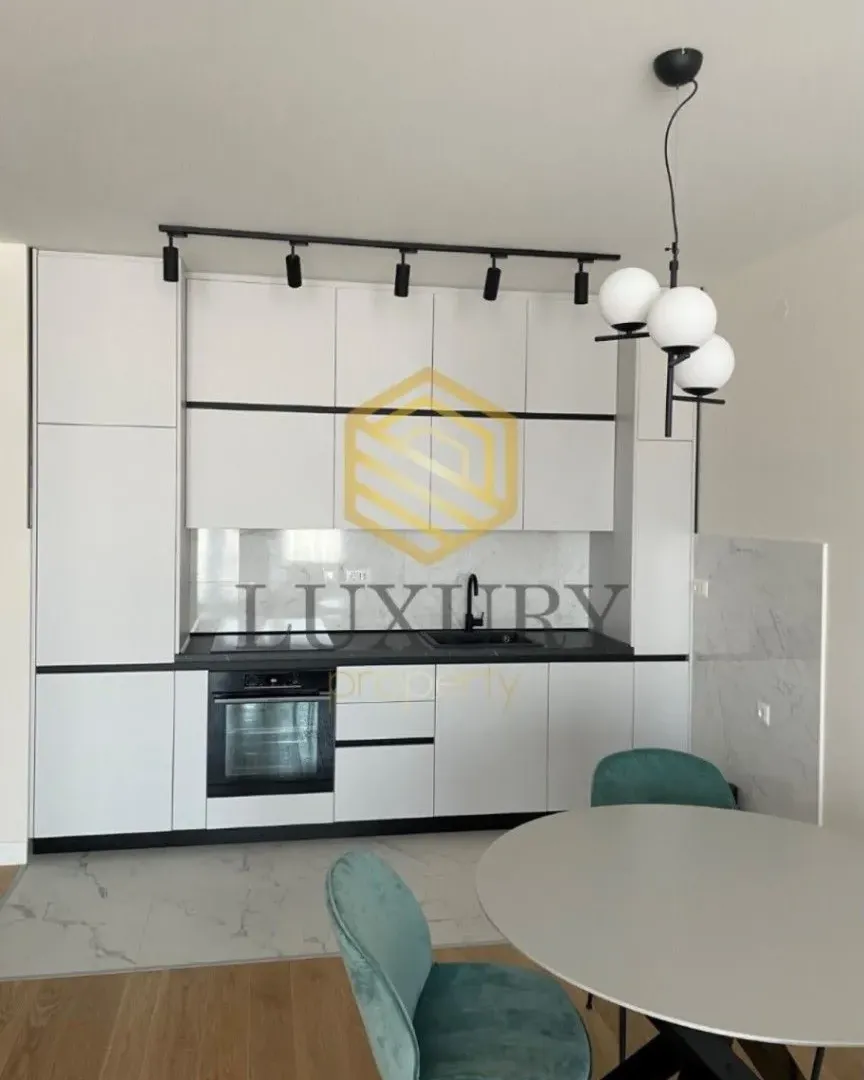 Izdavanje, jednosoban stan, 56m², Kod Capital Plaze, Podgorica