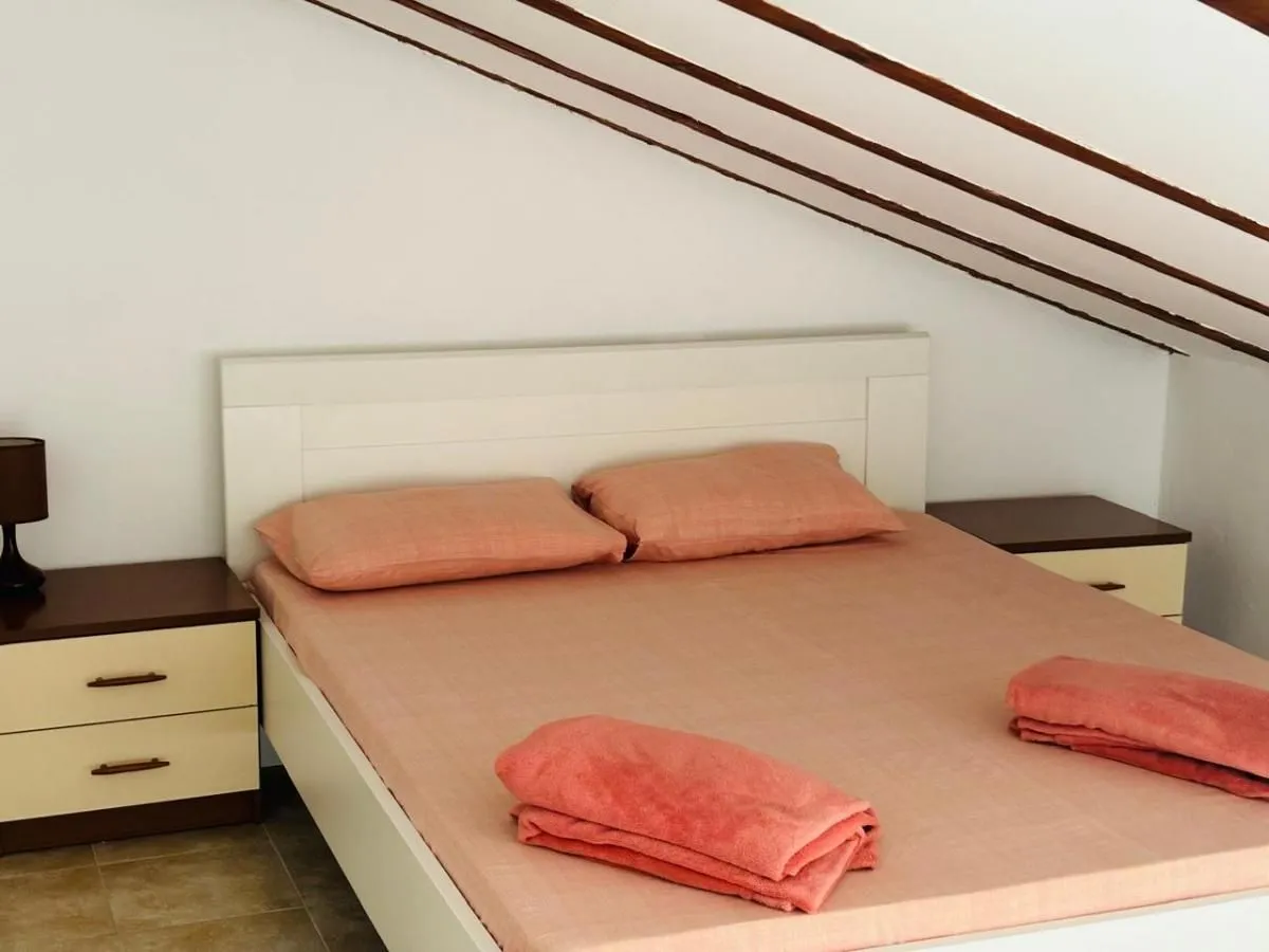 Prodaja, kuća, 57m², Tivat, Crna Gora
