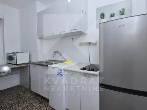 Izdavanje, garsonjera, 29m², Preko Morače, Podgorica - image 6