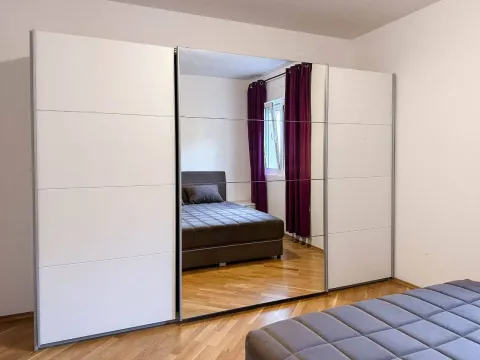 Rent, one bedroom apartment, 60m², Babilonija, Budva - image 10