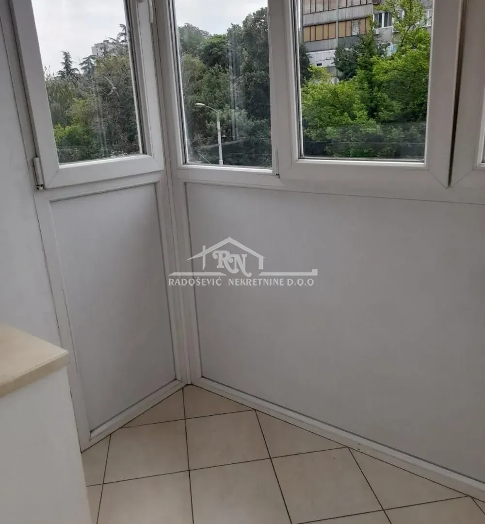 Rent, one bedroom apartment, 41m², Čukarica, Beograd
