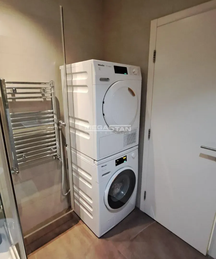 Sale, three bedroom apartment, 83m², Novi Beograd Blok 65, Novi Beograd Sve Podlokacije