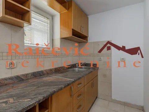 Izdavanje, trosoban stan, 89m², Ivanjica, Srbija - image 10