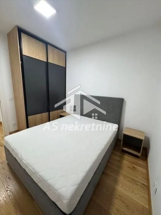 Izdavanje, trosoban stan, 70m², Fon (Fon - Bilećka), Voždovac Sve Podlokacije