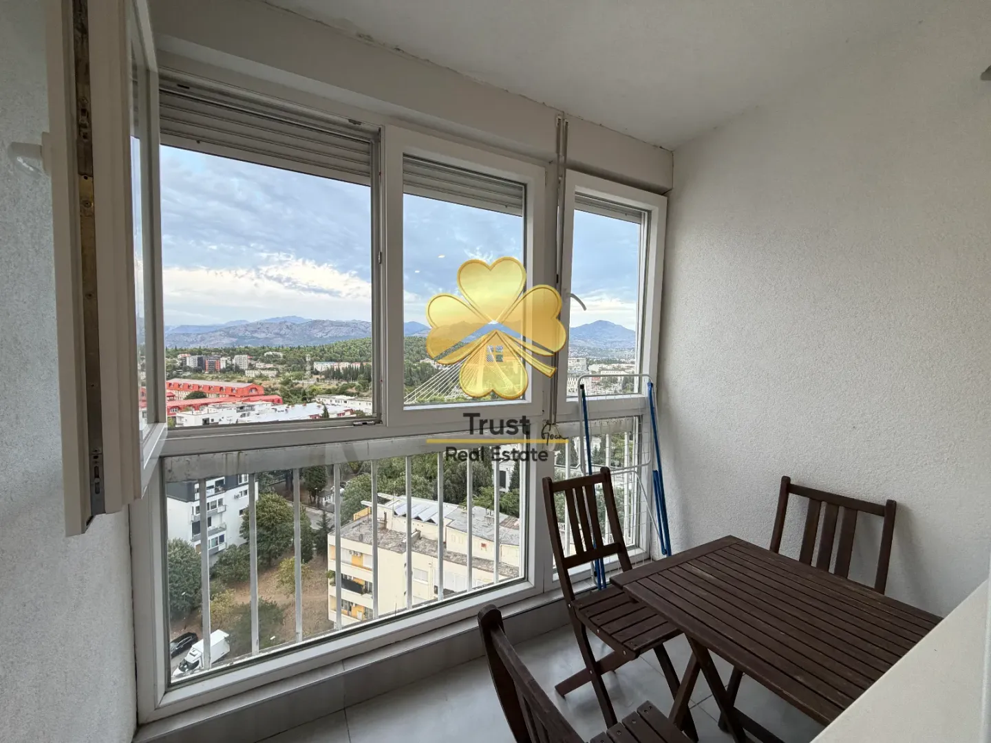 Rent, two bedroom apartment, 75m², Podgorica, Crna Gora
