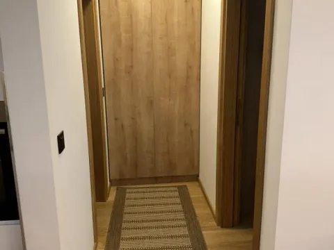 Izdavanje, četvorosoban stan, 102m², Crveni Krst, Beograd - image 10