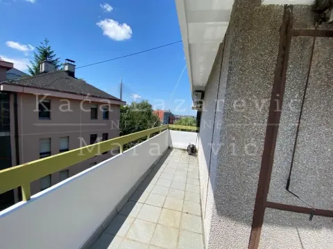 Prodaja, dvosoban stan, 102m², Senjak, Beograd - image 10