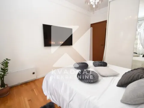 Izdavanje, jednosoban stan, 55m², City Kvart, Podgorica - image 7