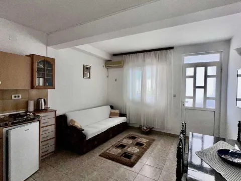 Sale, one bedroom apartment, 75m², Sveti Stefan, Budva - image 6