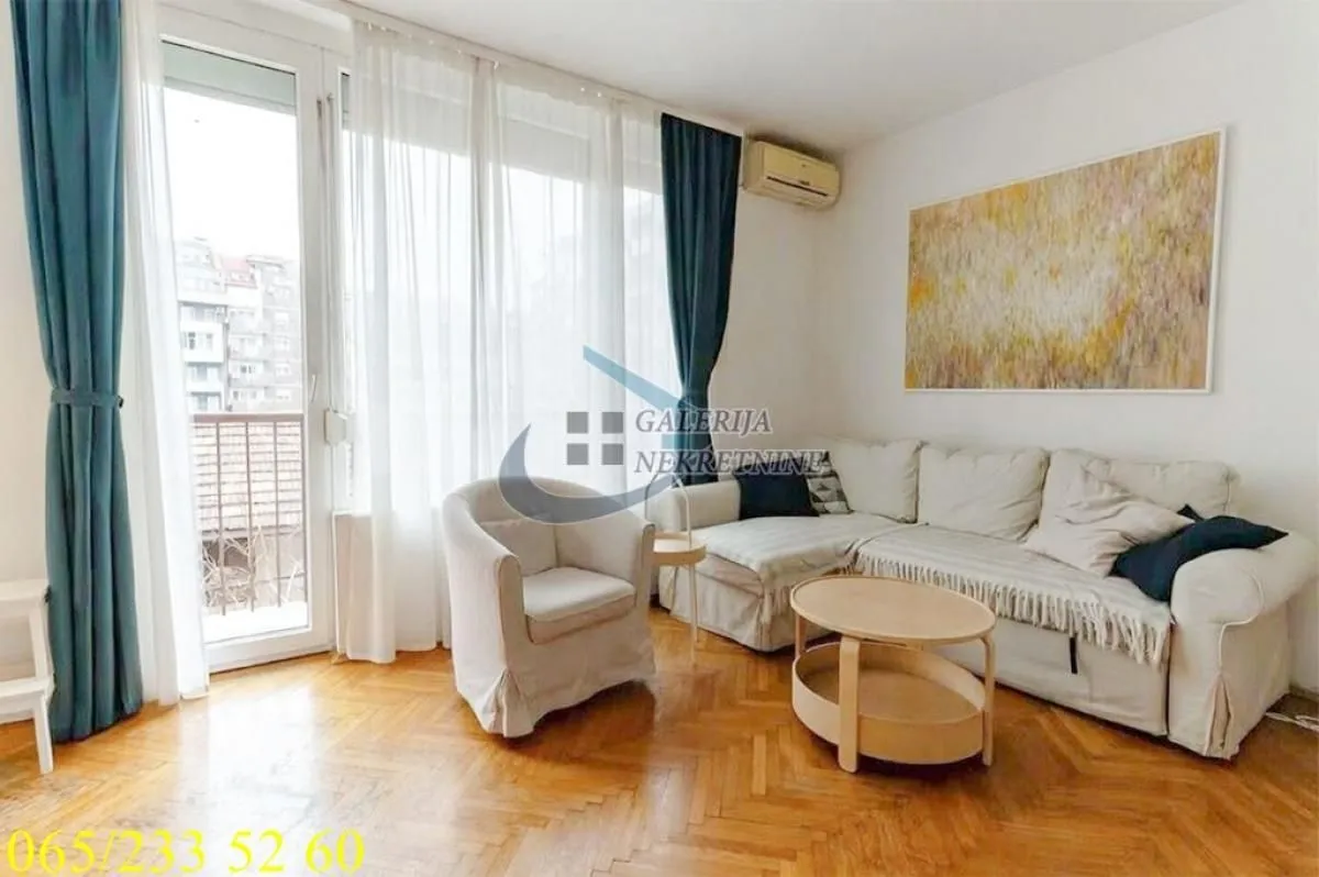 Prodaja, trosoban stan, 69m², Vračar Sve Podlokacije, Beograd