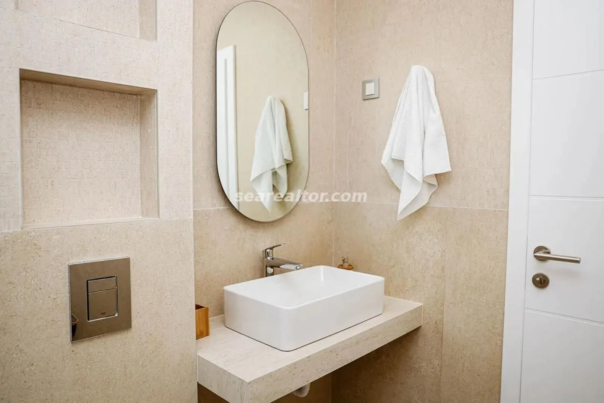 Prodaja, dvosoban stan, 59m², Tivat, Crna Gora