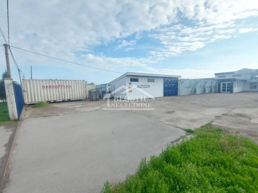 Izdavanje, poslovni prostor, 650m², Centar, Smederevo