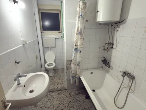 Prodaja, jednosoban stan, 45m², Centar, Nikšić - image 5