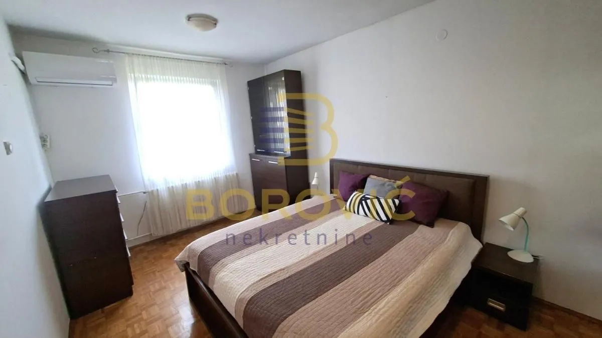 Rent, two bedroom apartment, 65m², Stari Grad, Beograd