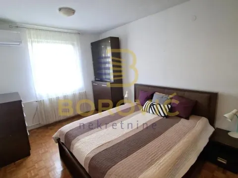 Rent, two bedroom apartment, 65m², Stari Grad, Beograd - image 9