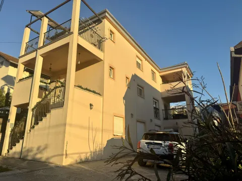 Sale, house, 302m², Mrčevac, Tivat