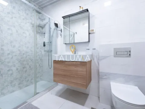 Rent, two bedroom apartment, 68m², City Kvart, Podgorica - image 6